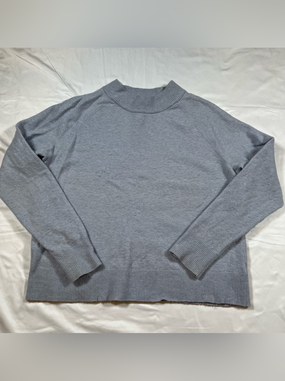 Athleta Women’s M Hawthorn Crew Sweater Sweatshirt Merino Fine Blue